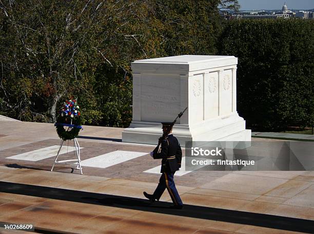 Grabmal Des Unbekannten Soldaten Arlington Cemetery Stockfoto und mehr Bilder von Grabmal des unbekannten Soldaten - Arlington