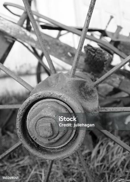 Foto de Rodas De Tempo e mais fotos de stock de Abandonado - Abandonado, Acabado, Agricultura