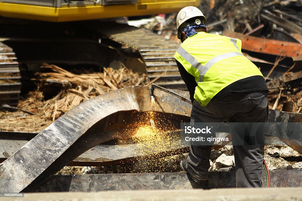 Trabalhador da Construção Civil de ferro velho Viga Mestra faíscas construção Site de Demolição - Royalty-free Cortar - Atividade Foto de stock