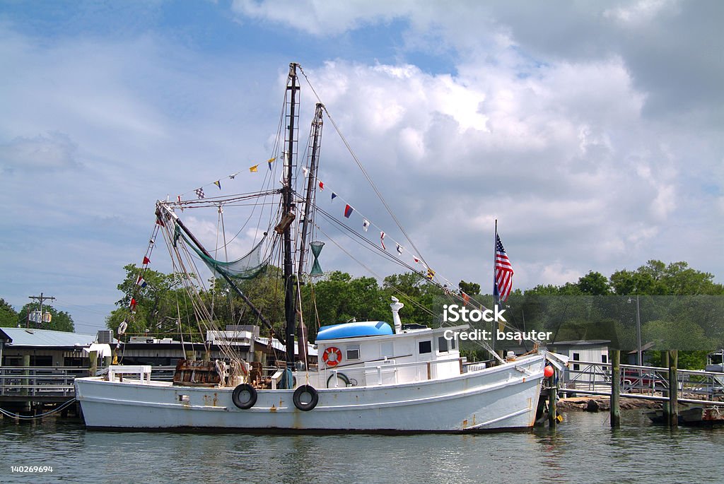 Barco de Pesca de Camarões - Foto de stock de Carolina do Sul royalty-free