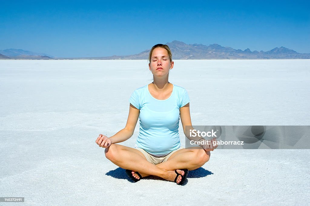 Yoga woman - Lizenzfrei Sonne Stock-Foto