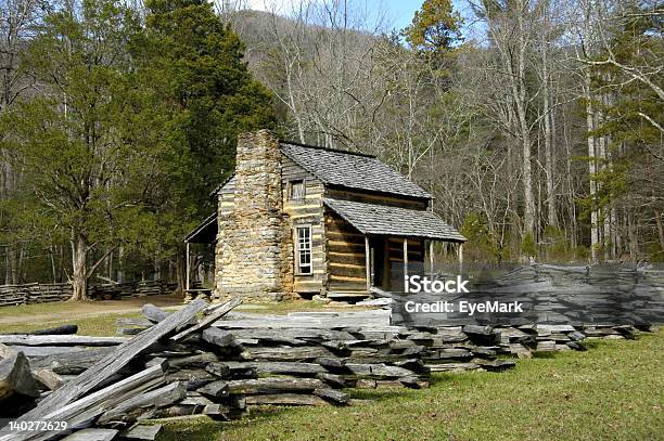 Cades Cove John Oliver Cabin Stock Photo - Download Image Now - Antique, Appalachia, Appalachian Mountains