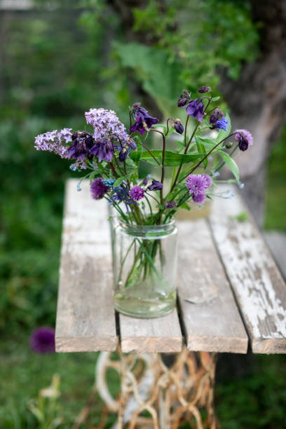 istock summer flowers in a vase 1402735355