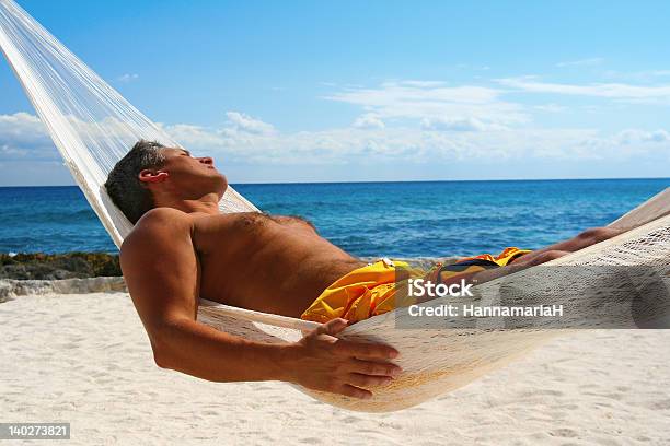 La Pace - Fotografie stock e altre immagini di Amaca - Amaca, Uomini, Spiaggia