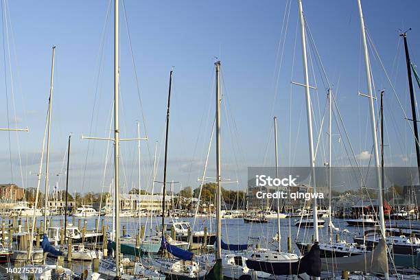 Photo libre de droit de Mât Forêt banque d'images et plus d'images libres de droit de Annapolis - Annapolis, Bateau à voile, Activité de loisirs