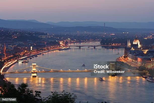 ブダペストの街 - セーチェーニ鎖橋のストックフォトや画像を多数ご用意 - セーチェーニ鎖橋, ドナウ川, ブダペスト