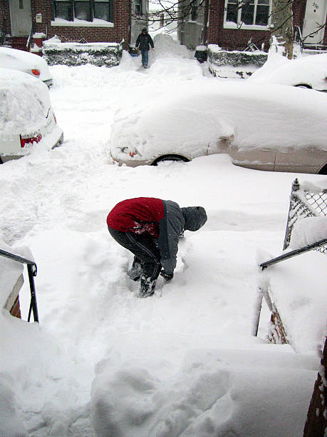 istock shoveling snow in brooklyn blizzard 140276474