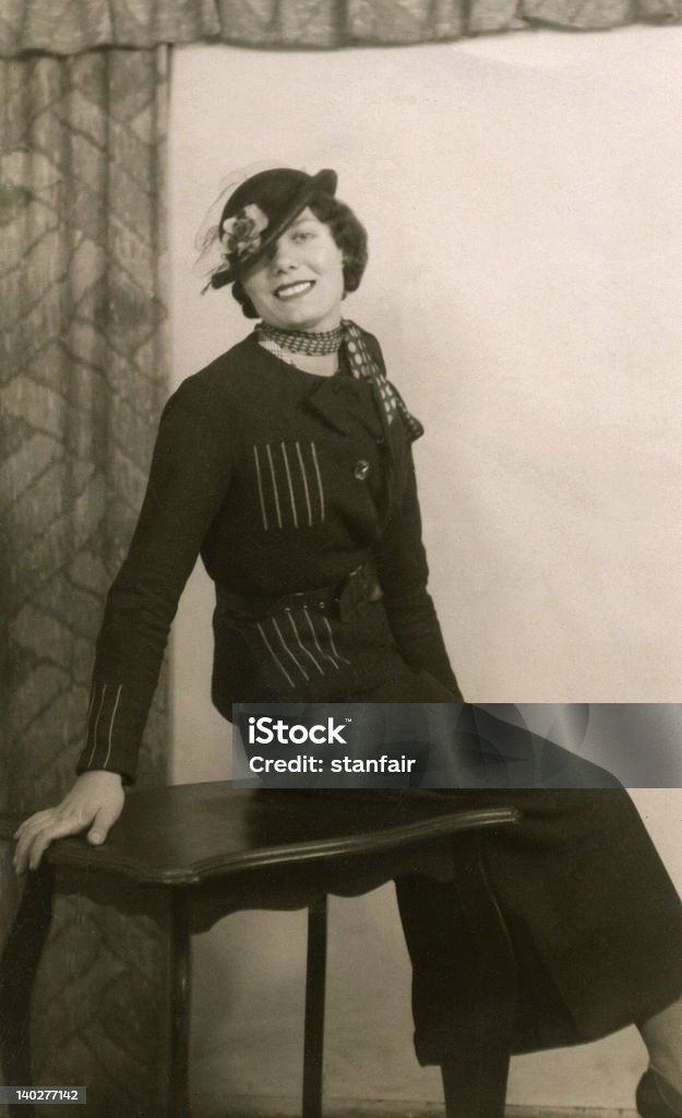 Early 1900s Vintage Photo Of Posing Lady Stock Photo - Download Image ...