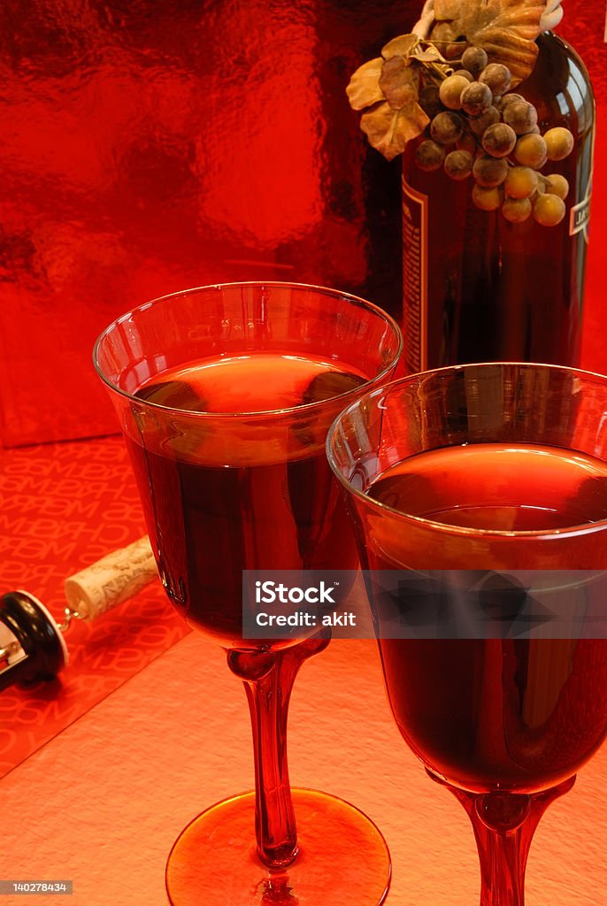 メルローのグラスワイン - お祝いのロイヤリティフリーストックフォト