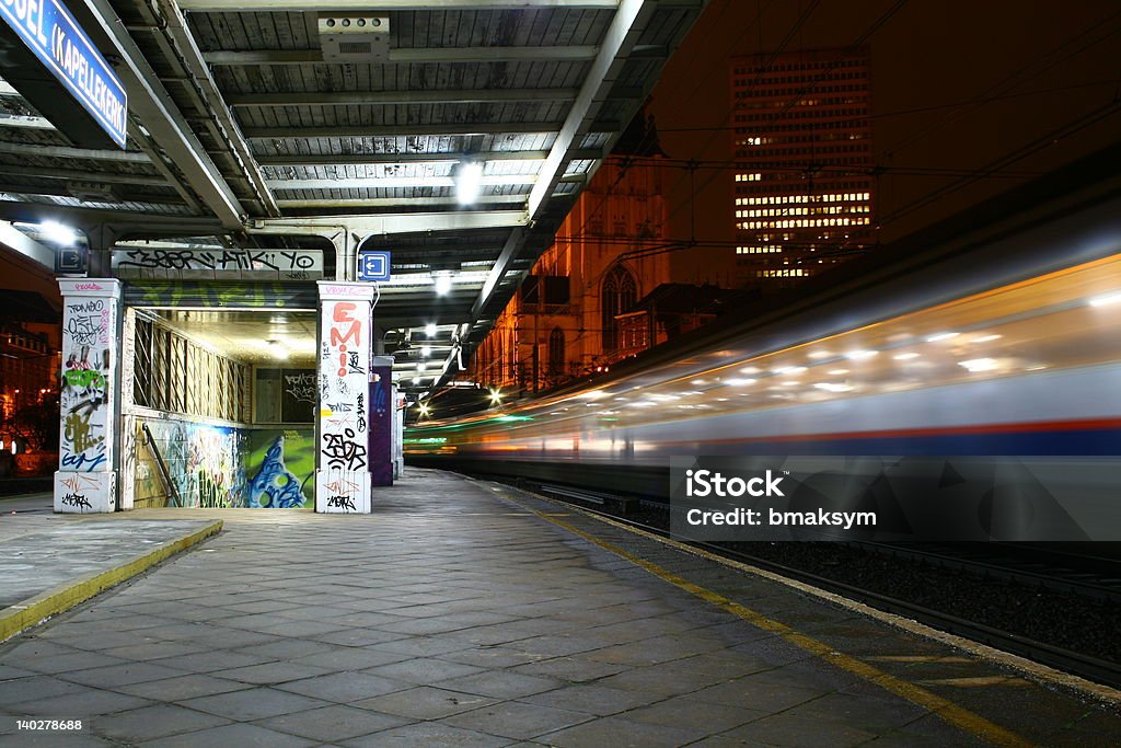 La stazione ferroviaria e - Foto stock royalty-free di Arco - Architettura