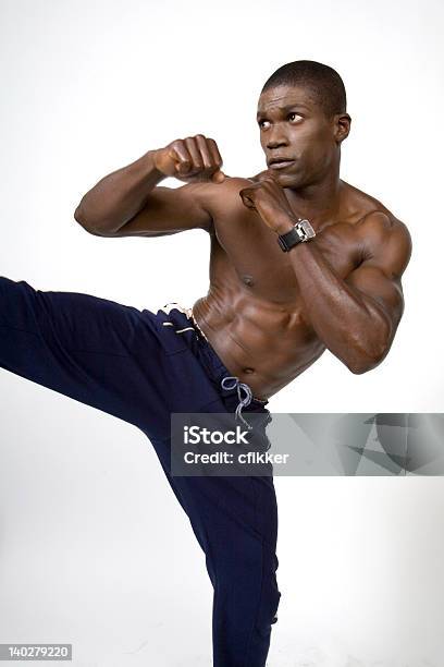 Foto de O Atleta 15 e mais fotos de stock de Caratê - Caratê, Adulto, Afro-americano