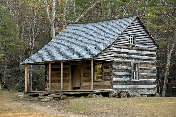 istock Cades Cove - Carter Shields Cabin 140279758