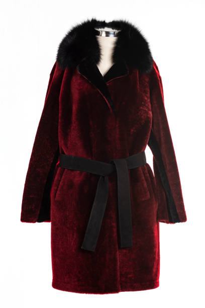istock Expensive fur coats collection on a mannequin. 1402858938
