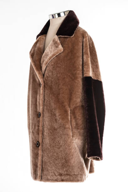 istock Expensive fur coats collection on a mannequin. 1402859156