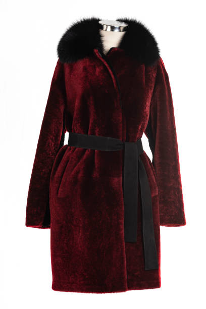 istock Expensive fur coats collection on a mannequin. 1402860843