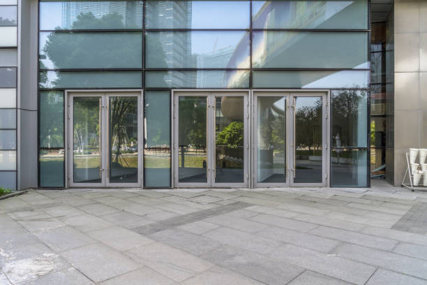 istock empty pavement front of the modern office entrance 1402975100
