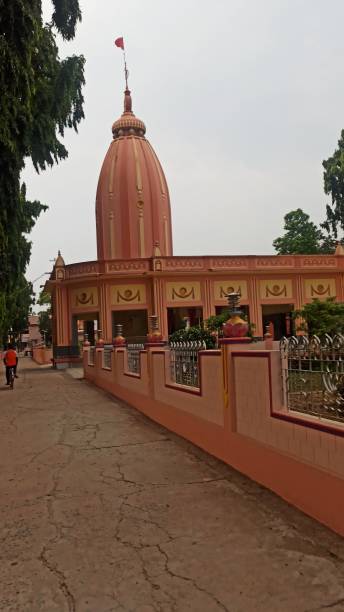istock Sri Chaitanya Math ... Hindu temple 1403004985