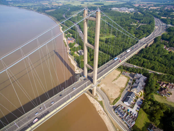 humberbrücke hessle. england - humber bridge bridge humber river yorkshire stock-fotos und bilder