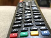 tv-fernbedienung-foto.jpg?b=1&s=170x170&k=20&c=PMMx0gSScCxetpWWHgahECUqGpAVRoW6ujSoMfP_Gf8=