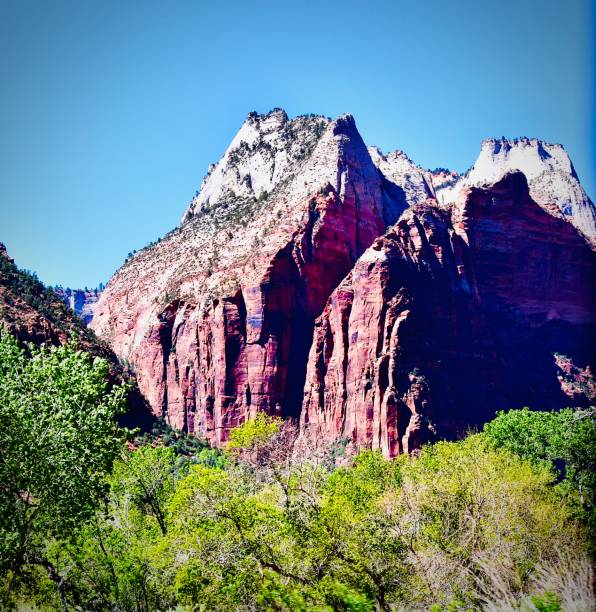 Red Rock Faced Mountains The beauty of the desert snow canyon state park stock pictures, royalty-free photos & images