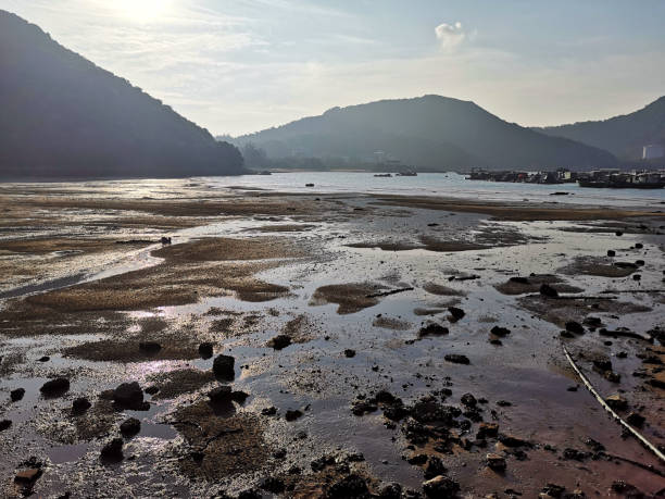 istock Low tide, Sok Kwu Wan bay, Hong Kong 1403163337