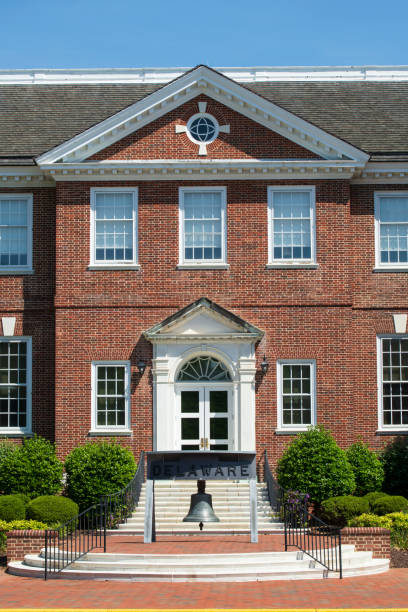 istock Government building in Dover 1403167196