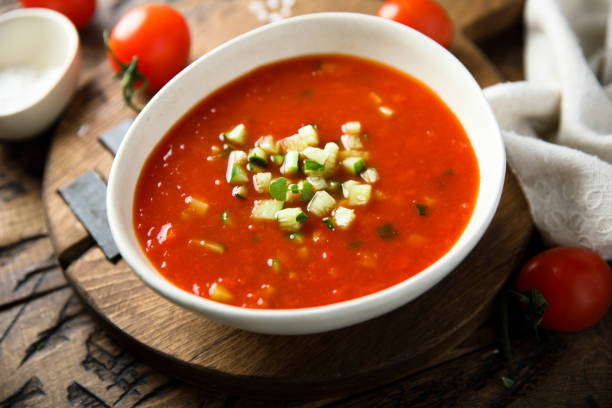 zuppa di gazpacho - gazpacho salsa vegan food freshness foto e immagini stock