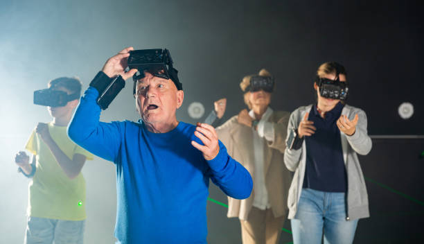 istock Amazed grandfather in VR club 1403299312