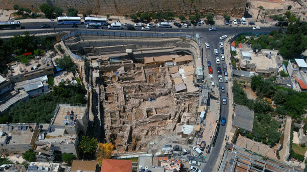 Archaeological excavations in the City of David, Jerusalem, aerial Drone view from the old city of Jerusalem, 2022 pool of siloam stock pictures, royalty-free photos & images