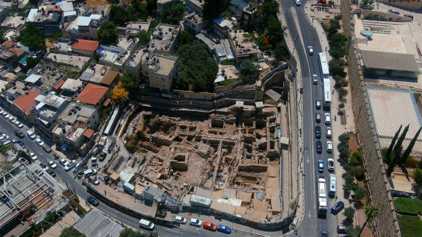 Archaeological excavations in the City of David, Jerusalem, aerial Drone view from the old city of Jerusalem, 2022 pool of siloam stock pictures, royalty-free photos & images