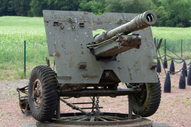istock The old American WW2 artillery 1403360633