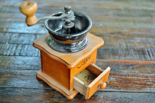 vintage hand crank coffee grinder