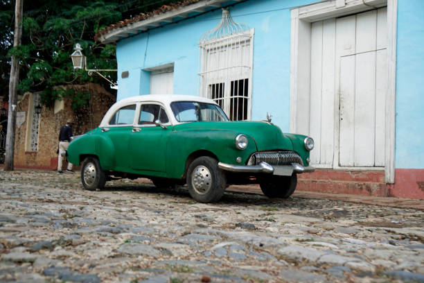 istock vintage cuban car 1403409551