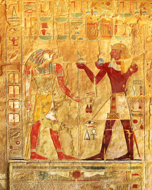 ancient egypt color images - pharaonic tomb imagens e fotografias de stock