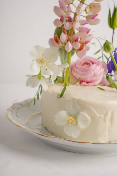 istock Close up of nice wedding cake 1403484737