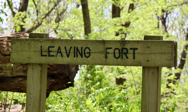 istock Old Wood Board Sign 1403484772