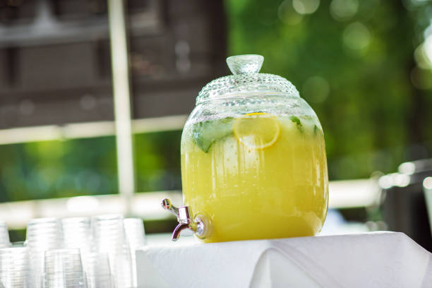 Lemonade Prepared With Lemon Slices In A Glass Dispenser Stock Photo -  Download Image Now - iStock