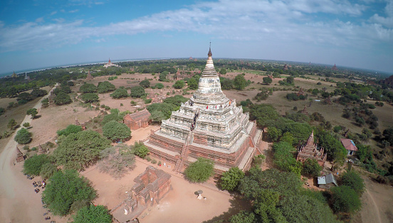 Bagan area is 42 square kilometer which is full of stupas, pagodas, shrines, ordination halls and monuments. There are still more then 2000 monuments left of the more then 4500 originally