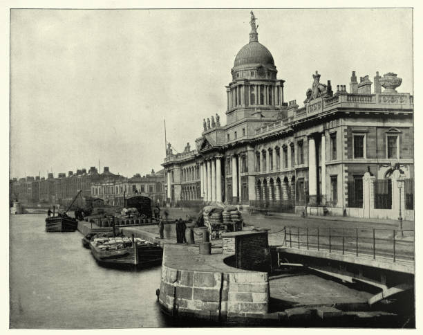 istock The Custom House, Dublin, Ireland, 1890s, 19th Century, Architecture, Palladian, Neoclassical 1403522990