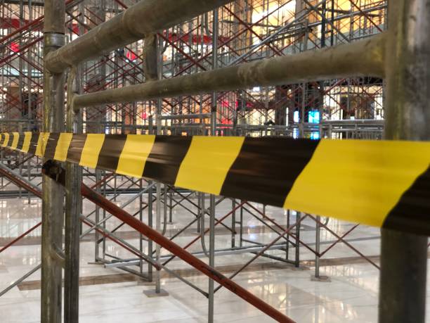istock photo line yellow black 1403643417
