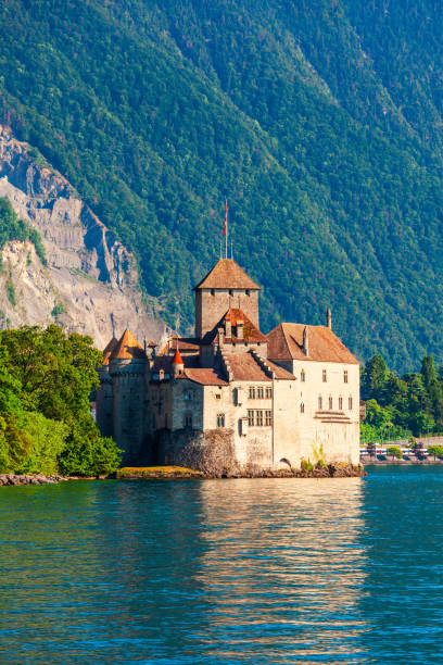 スイスのシャトー チロン城 - european culture provence alpes cote dazur france western europe ストックフォトと画像