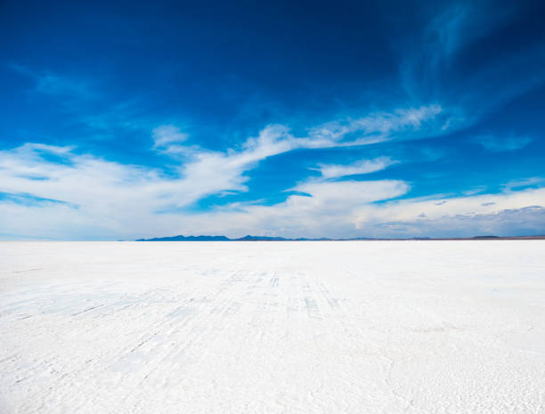 istock Sunshine white surface in Bolivia 1403707867