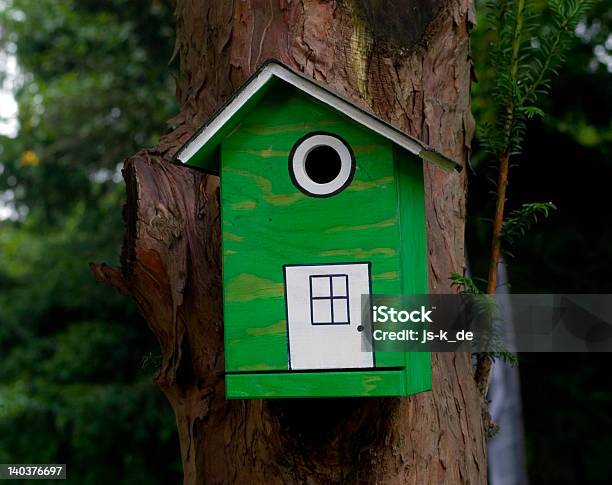 Green Budka Dla Ptaków - zdjęcia stockowe i więcej obrazów Bez ludzi - Bez ludzi, Brązowy, Budka dla ptaków