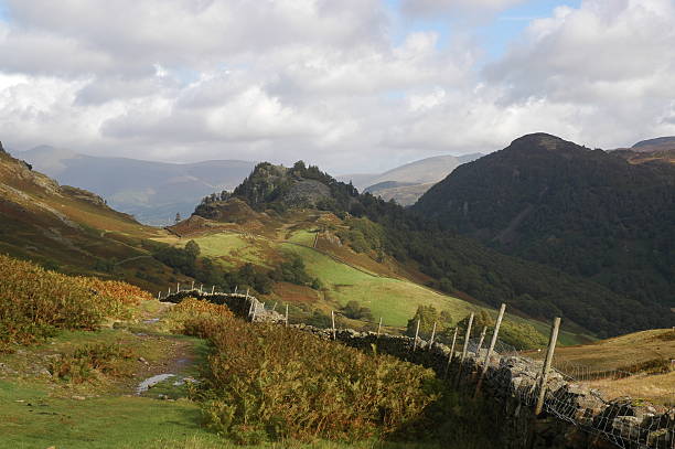 la campagne - italian lake district photos et images de collection