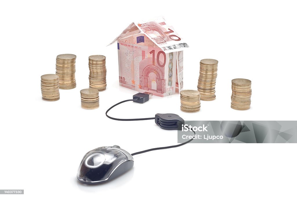 Get yourself a house A mouse going to the house made by money Banking Stock Photo