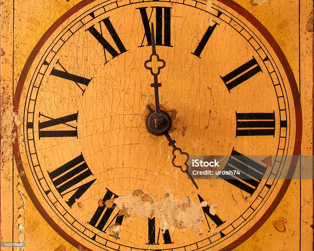 ALTE MAUER UHR - Lizenzfrei Alt Stock-Foto