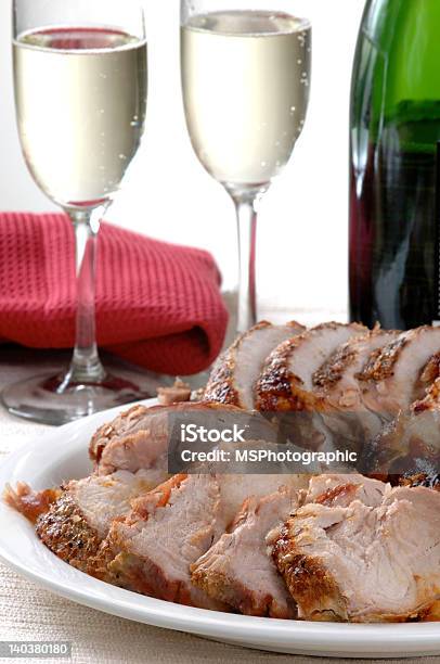 Lombata Di Maiale Feast - Fotografie stock e altre immagini di Maiale - Carne - Maiale - Carne, Spumante, Alchol