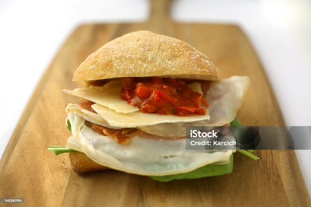 Prosciutto sándwich de jamón y queso - Foto de stock de Asado - Alimento cocinado libre de derechos