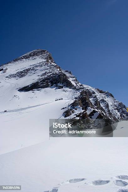 È Abbattuta Sul Kitzsteinhorn Summit - Fotografie stock e altre immagini di Ambientazione esterna - Ambientazione esterna, Austria, Bianco