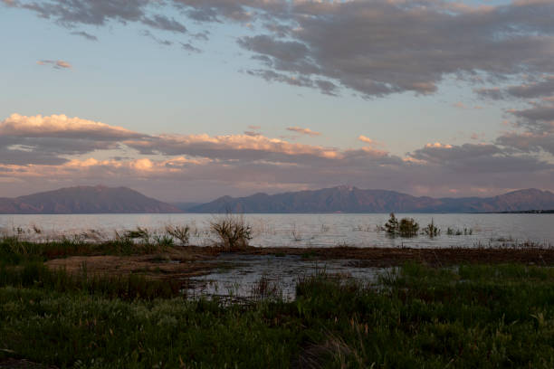 Sunset in provo lake Sunset in provo lake lake utah stock pictures, royalty-free photos & images